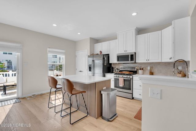 108 Spirit Way 708, Brick, NJ 08723