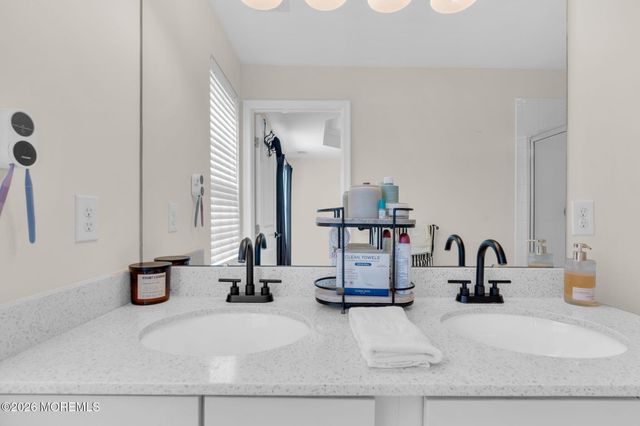 108 Spirit Way 708, Brick, NJ 08723