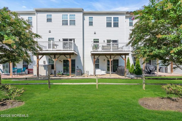 108 Spirit Way 708, Brick, NJ 08723
