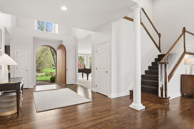 425 BROOKMONT Lane, North Barrington, IL 60010