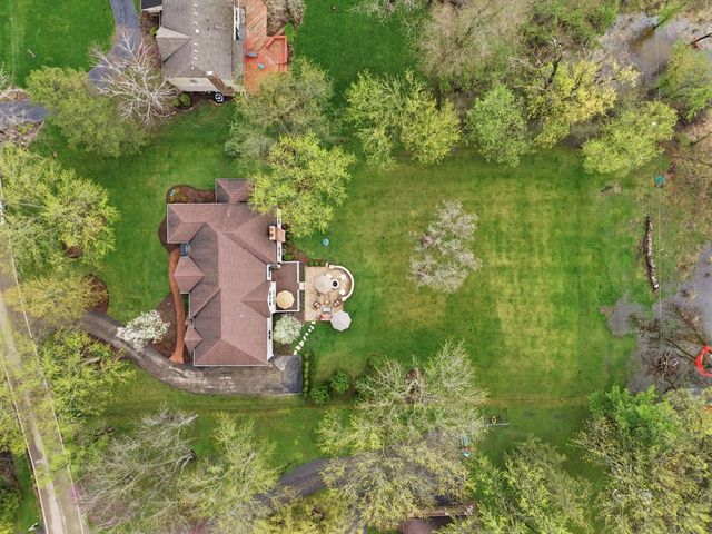 425 BROOKMONT Lane, North Barrington, IL 60010