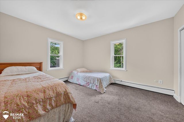 327 Reid Road, Grand Blanc, MI 48439