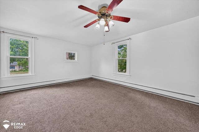 327 Reid Road, Grand Blanc, MI 48439