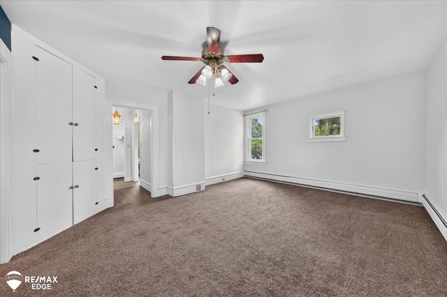 327 Reid Road, Grand Blanc, MI 48439