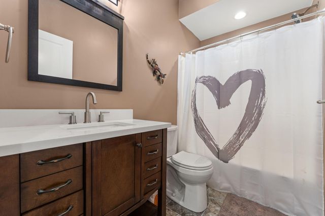 2737 S Smithfield Court, La Porte, IN 46350