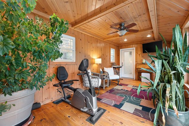 2737 S Smithfield Court, La Porte, IN 46350