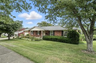 32 Mary Elaine Drive, Hamilton, OH 45013