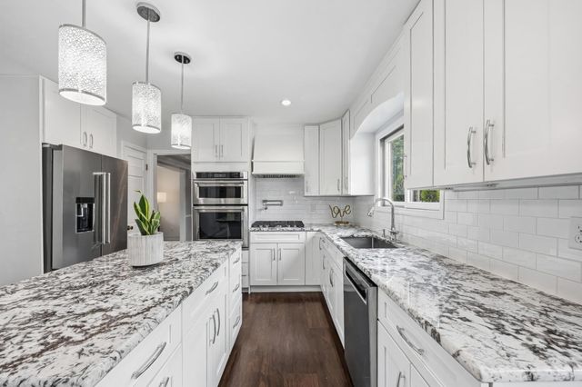 8815 Davington Drive, Dublin, OH 43017