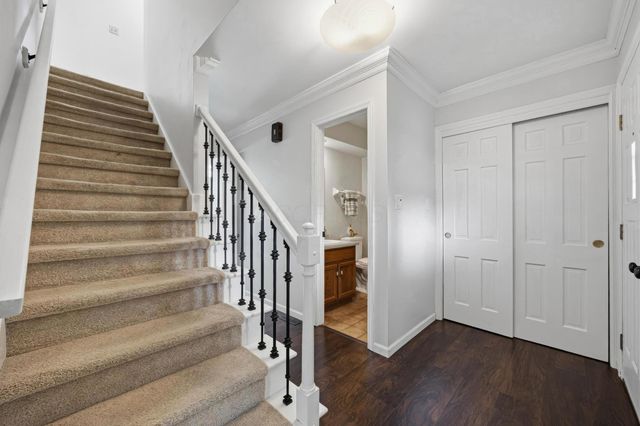 8815 Davington Drive, Dublin, OH 43017
