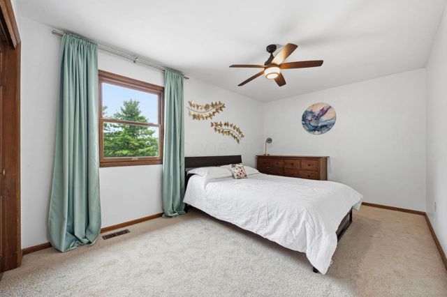 8815 Davington Drive, Dublin, OH 43017