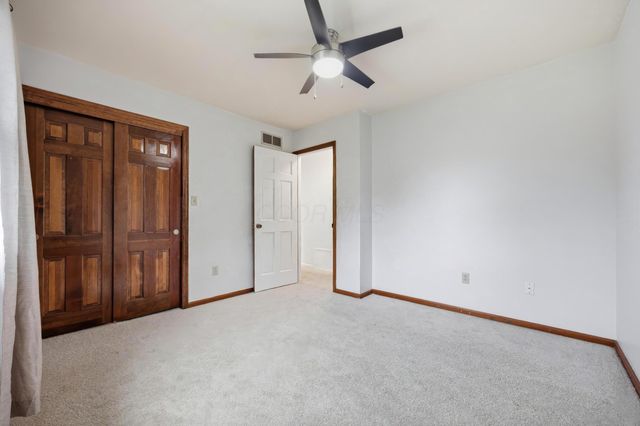 8815 Davington Drive, Dublin, OH 43017