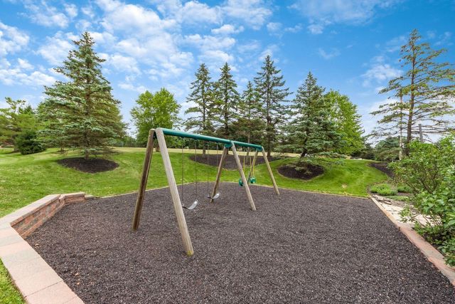 8815 Davington Drive, Dublin, OH 43017