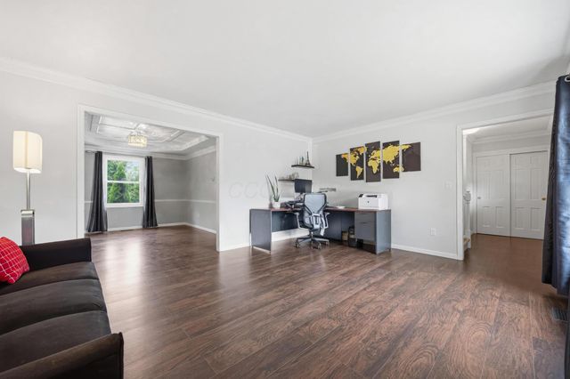 8815 Davington Drive, Dublin, OH 43017