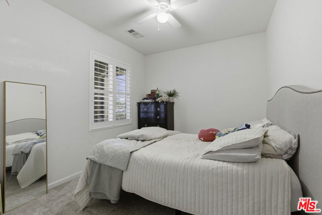 Image 20 of property listing at 5808 Moonstone Peak Drive, Bakersfield, CA 93313