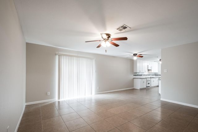 122 Honeysuckle Drive, Baytown, TX 77520