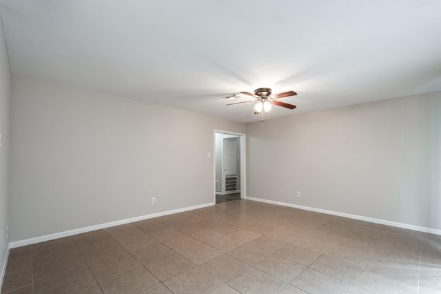 122 Honeysuckle Drive, Baytown, TX 77520