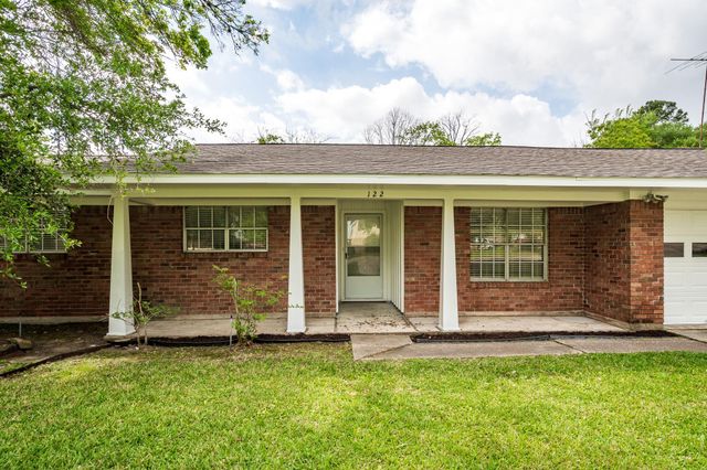 122 Honeysuckle Drive, Baytown, TX 77520