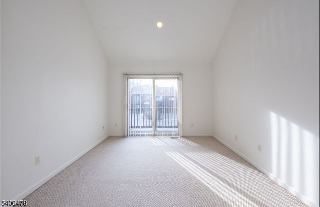 2 Snowmass Ct 2, Vernon Twp., NJ 07462