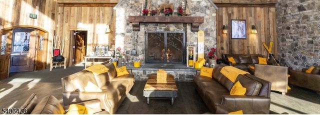 2 Snowmass Ct 2, Vernon Twp., NJ 07462