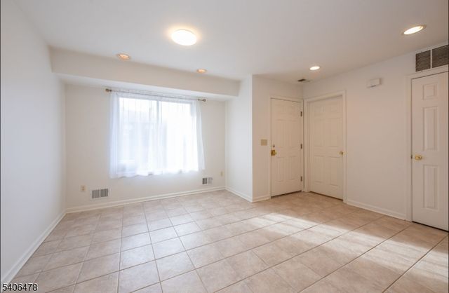 2 Snowmass Ct 2, Vernon Twp., NJ 07462