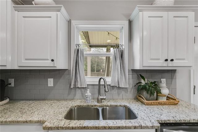 13 Westbrook Road, Carrollton, GA 30116