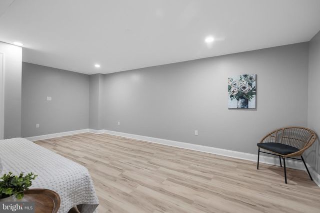 733 RED BIRD LN, Harpers Ferry, WV 25425