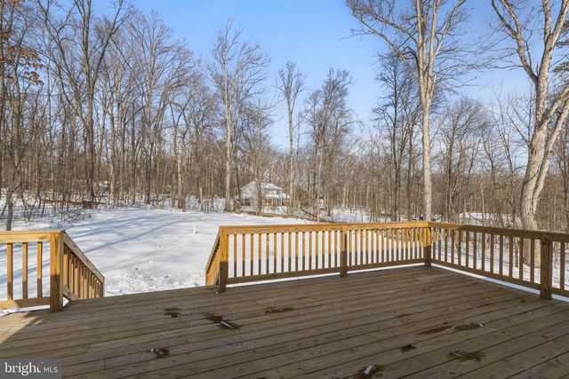 733 RED BIRD LN, Harpers Ferry, WV 25425