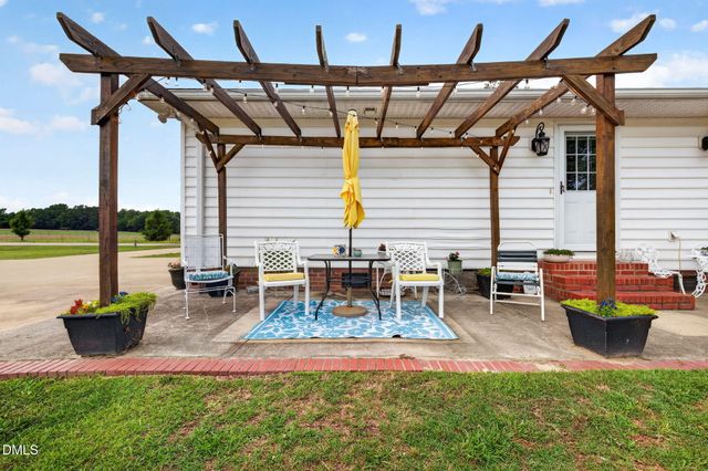 1490 Scott Road, Kenly, NC 27542