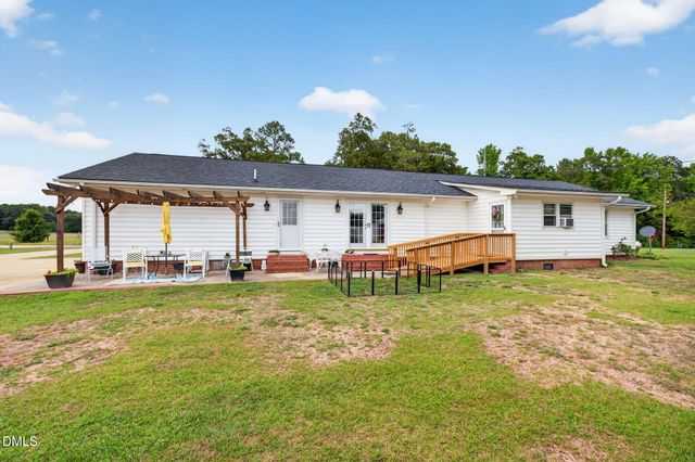 1490 Scott Road, Kenly, NC 27542
