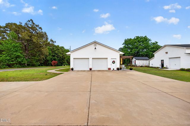 1490 Scott Road, Kenly, NC 27542
