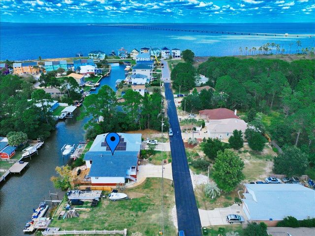 1619 Stanford Road, Gulf Breeze, FL 32563