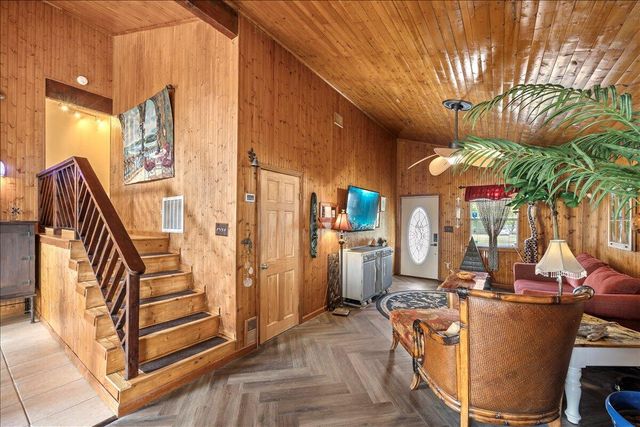 1619 Stanford Road, Gulf Breeze, FL 32563