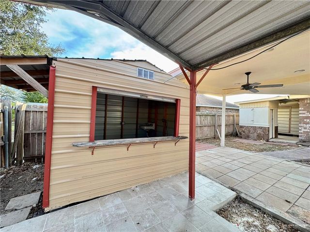 3400 N Amaretto Drive, Pharr, TX 78577