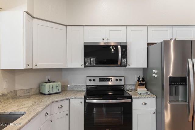 9022 S ASH Avenue, Tempe, AZ 85284