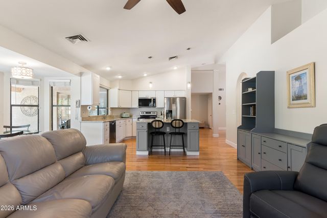 9022 S ASH Avenue, Tempe, AZ 85284