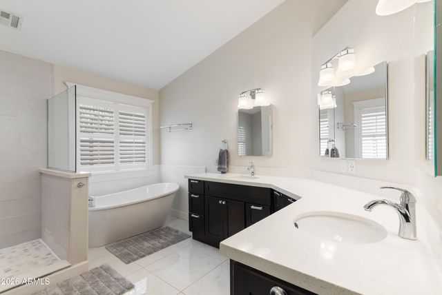 9022 S ASH Avenue, Tempe, AZ 85284