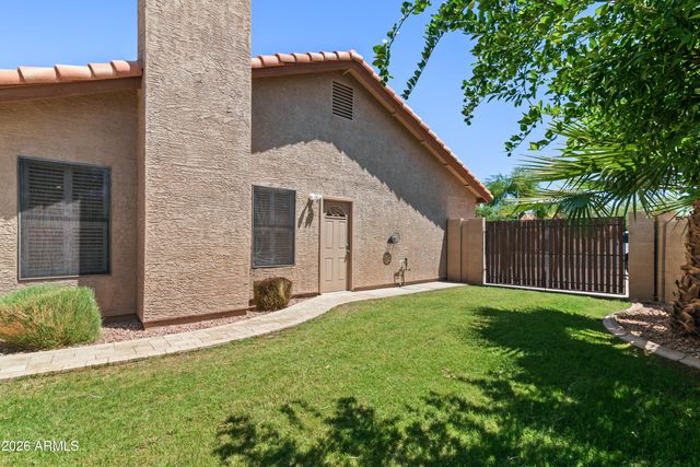 9022 S ASH Avenue, Tempe, AZ 85284