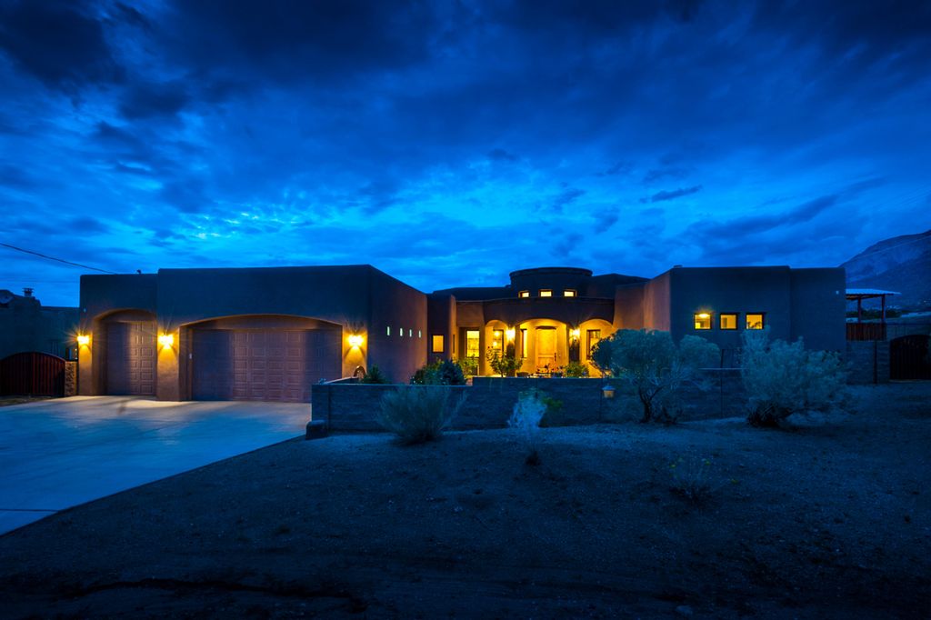 11815 Signal Avenue NE, Albuquerque, NM 87122