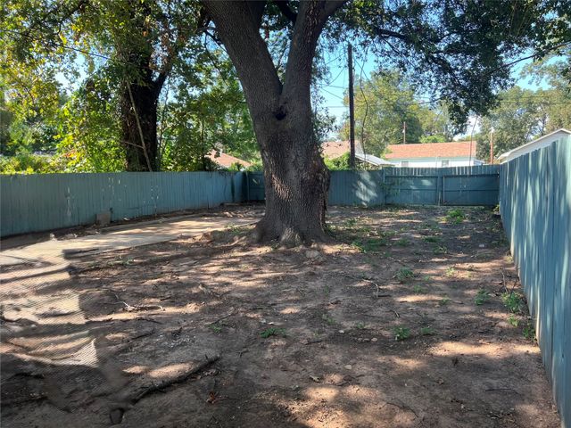 421 Edwards Street, Bossier City, LA 71111