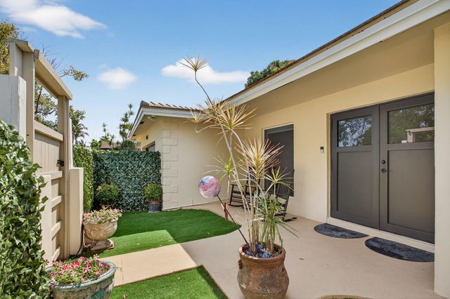 6720 SW 7th Street, Margate, FL 33068