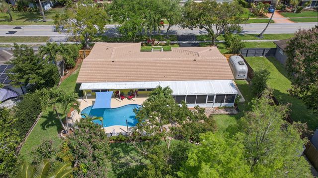 6720 SW 7th Street, Margate, FL 33068