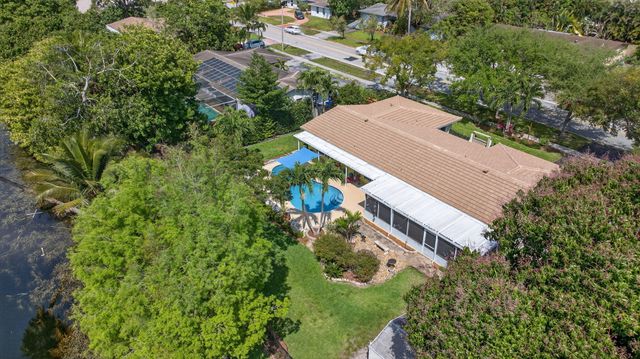 6720 SW 7th Street, Margate, FL 33068