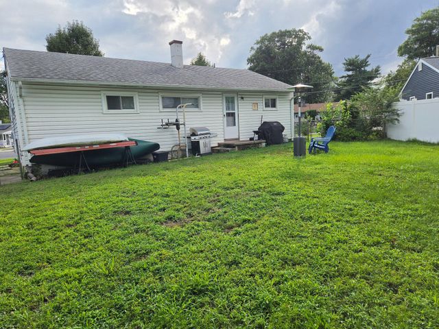 21 ROCKLAND TER, Lumberton, NJ 08048
