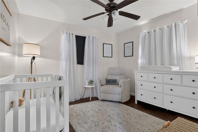 305 NW 60th Terrace, Kansas City, MO 64118