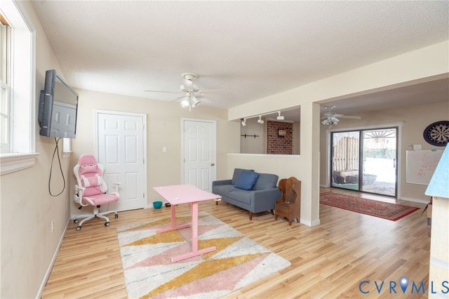 332 Glenpark Ln, Midlothian, VA 23114