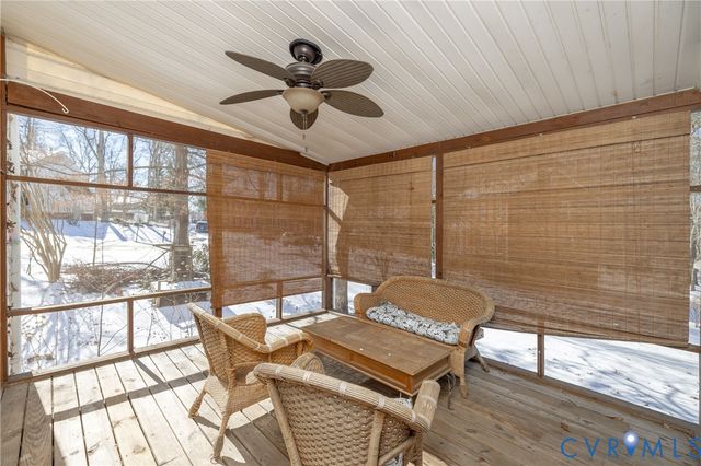 332 Glenpark Ln, Midlothian, VA 23114