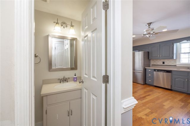 332 Glenpark Ln, Midlothian, VA 23114