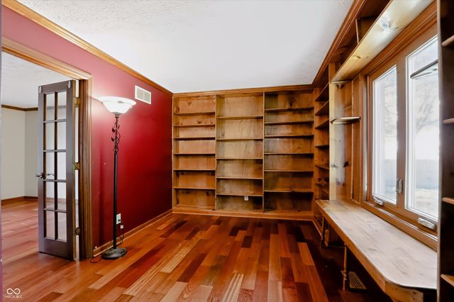 108 Glenbrook Lane, Avon, IN 46123