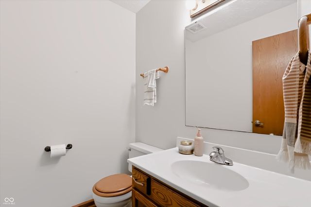 108 Glenbrook Lane, Avon, IN 46123