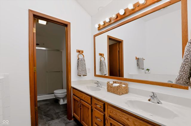 108 Glenbrook Lane, Avon, IN 46123